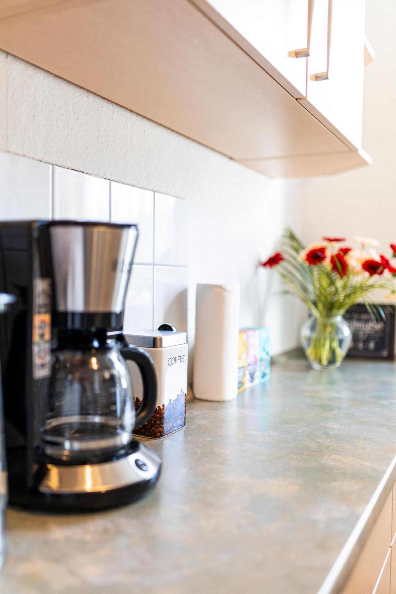 Modernes 2-Zimmer-Apartment Mit Balkon Und Netflix Jena Ngoại thất bức ảnh